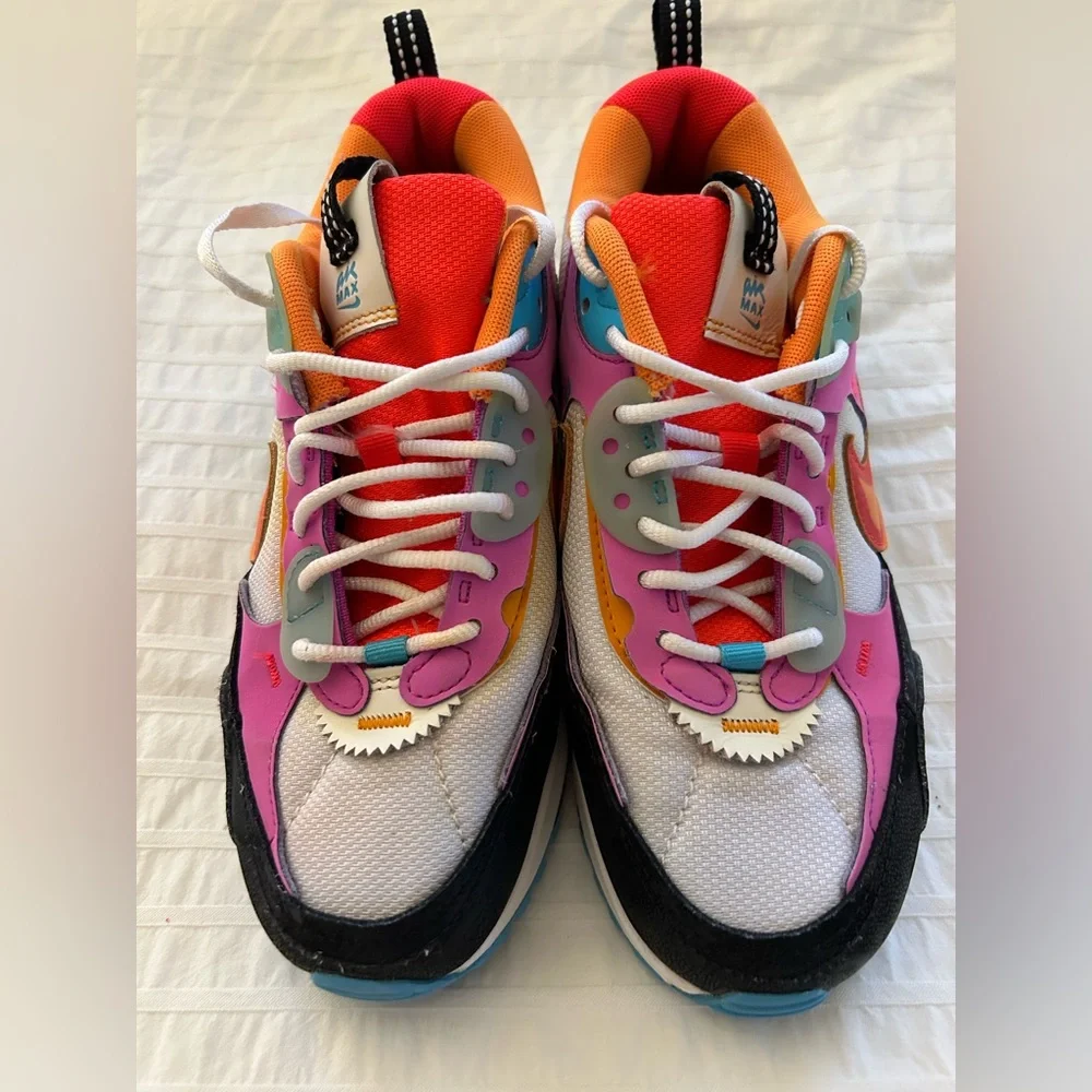 Nike Air Max 90 Futura Women’s Sneakers - Picture 3 of 3